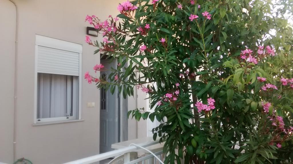 Apartments Christina Βρασνά Εξωτερικό φωτογραφία
