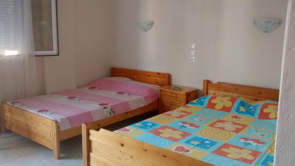 Apartments Christina Βρασνά Εξωτερικό φωτογραφία
